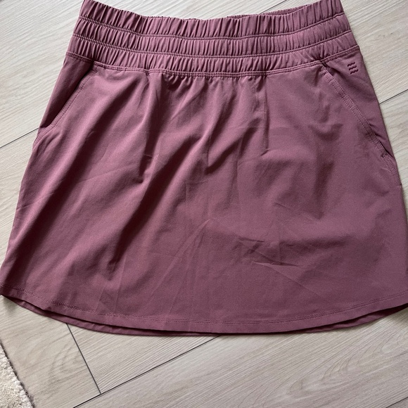 Free Fly athletic skirt, Size S - Picture 2 of 3